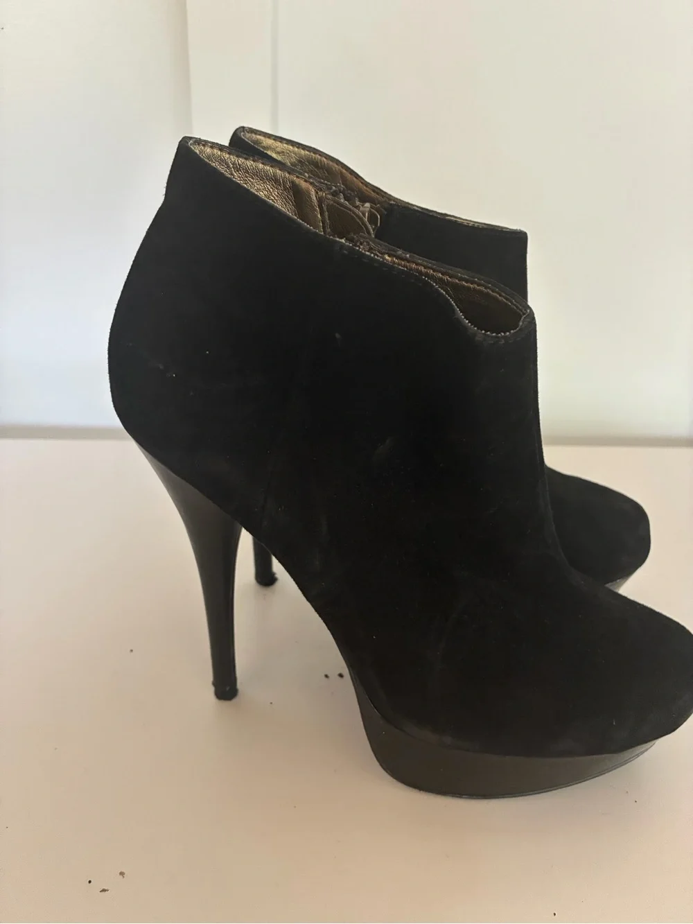 Steve Madden Black Suede Platform Ankle Booties - Women's High Heel. NO BOX